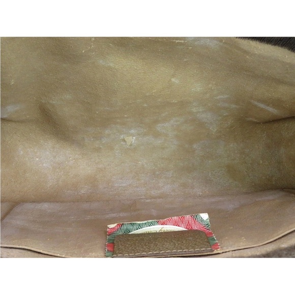 Gucci Beige and Brown Monogram Clutch - Picture 9 of 14